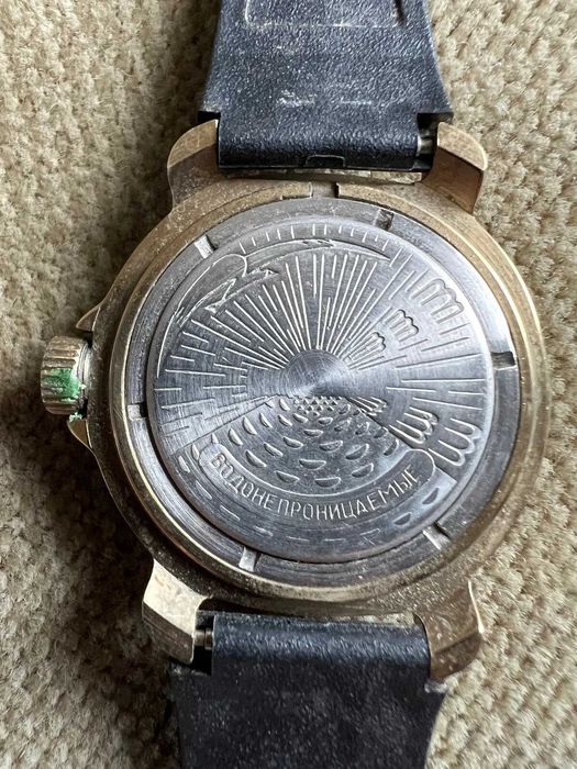 Komandirski zegarek mechaniczny