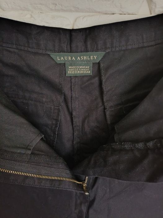 Шорти бермуди Laura Ashley р. 38, 100% бавовна