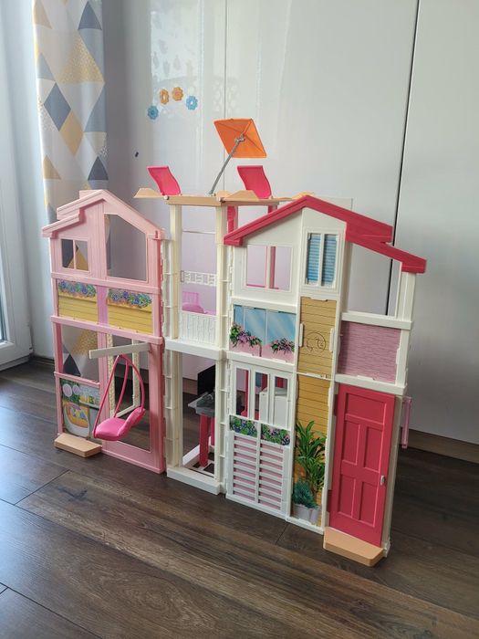 Barbie - Malibu Town House (DLY32) domek