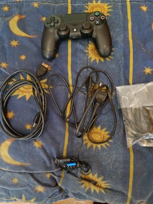 Ігрова приставка SONY PS 4