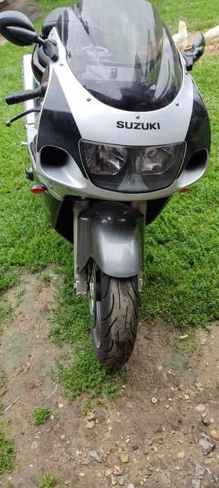 Suzuki GSX-R srad błotnik przedni