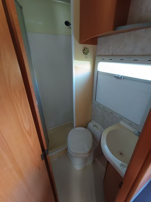 Autocaravana Pilote 6 dormidas com ar condicionado