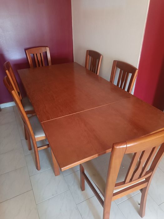 mesa com 6 cadeiras