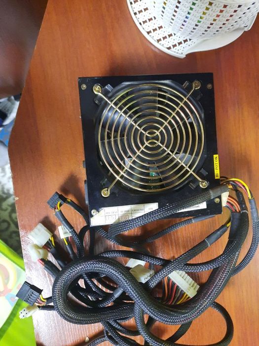 Блок живлення Thermaltake TR2-420w