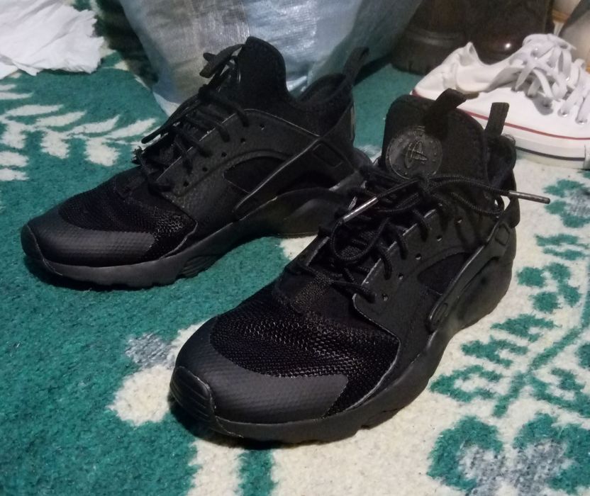 Tênis Nike modelo hurache número 39