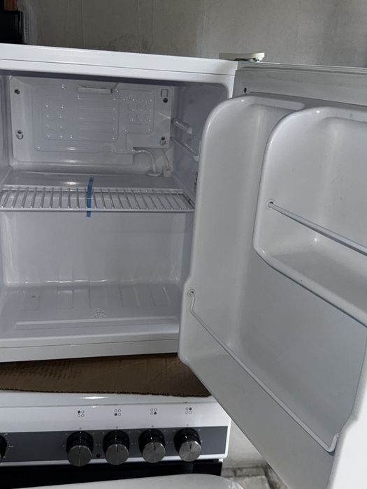 Exquisit Mini lodówka KB05-V-040E biała | pojemność użytkowa 40 l