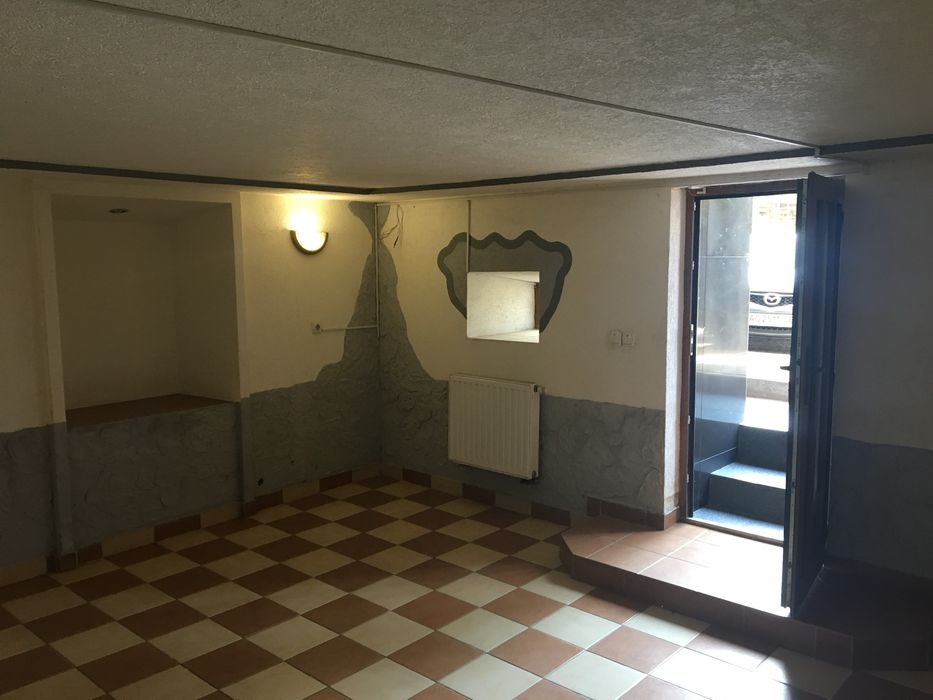 Оренда приміщення в центрі м.Тячів, площа 31 кв.м.