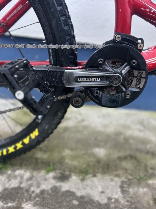 Bicicleta de donwlhill specialized big hit lll