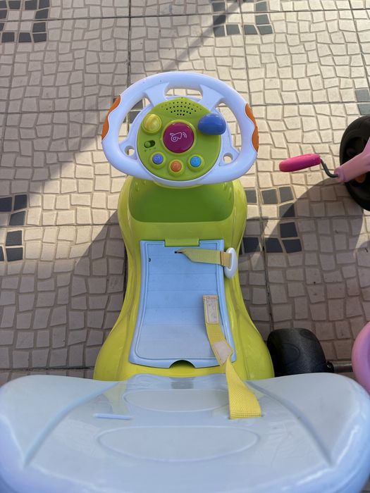 2 triciclos como novos