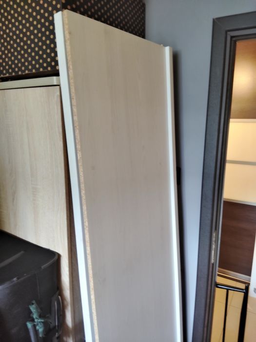 Szafa biała w strukturze drewna 202x80x55 cm