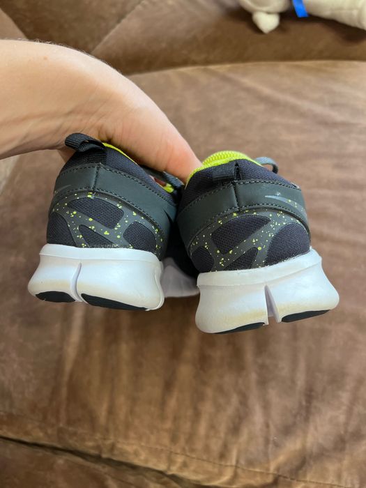 Нові кросівки Nike Free Run 2   39 р
