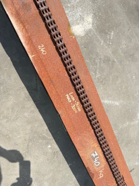 maszt do wiertnicy z posuwem hydraulicznym