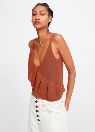Вʼязаний топ від Zara