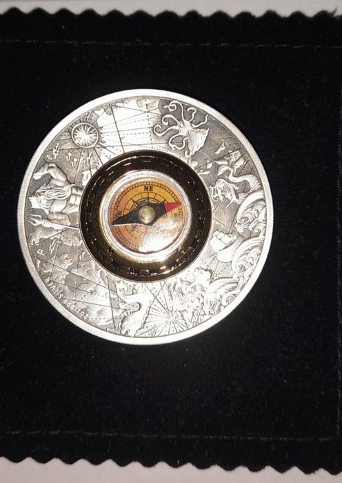 Редкая коллекционная монета Тувалу 2 доллара 2017 года с компасом