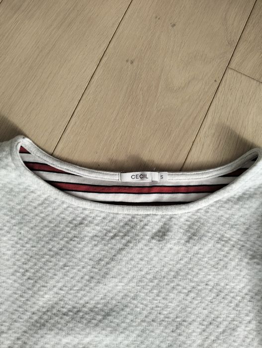 Szara bawełniana bluza bluzka