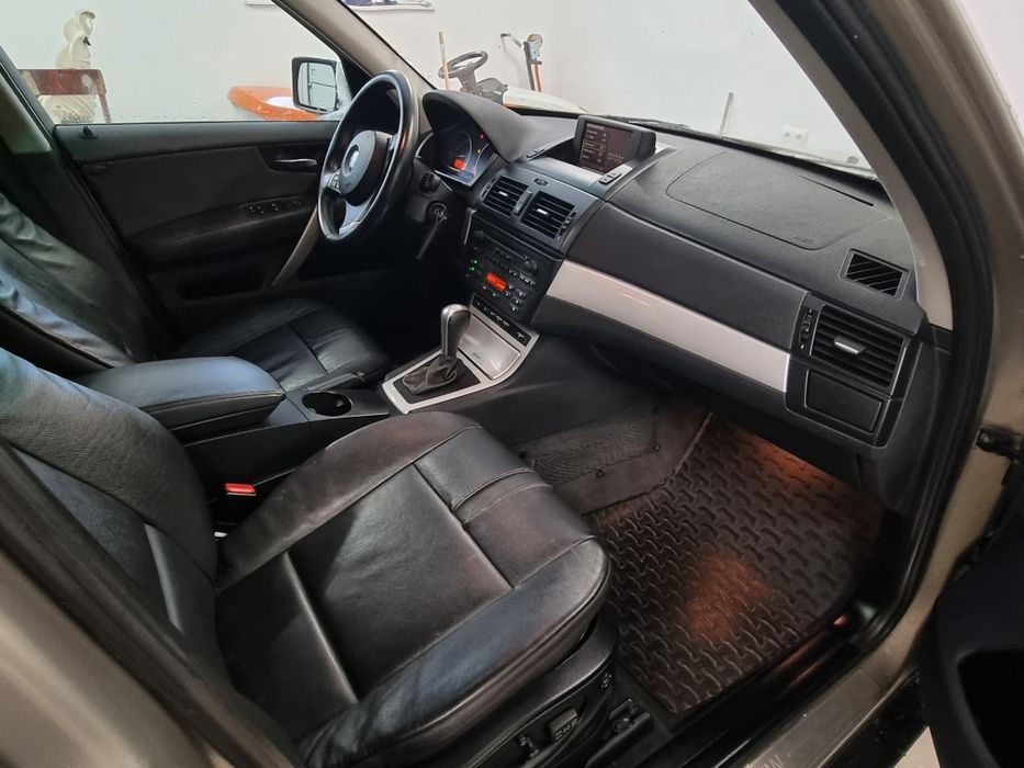 BMW X3   E83     2.0d   177ps       Automat   Bi-Xenon     Skóra   4x4