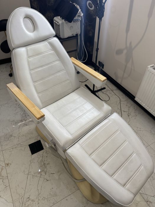 Fotel kosmetyczny elektryczny