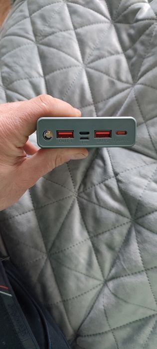 Повербанк з швидкою зарядкою power bank