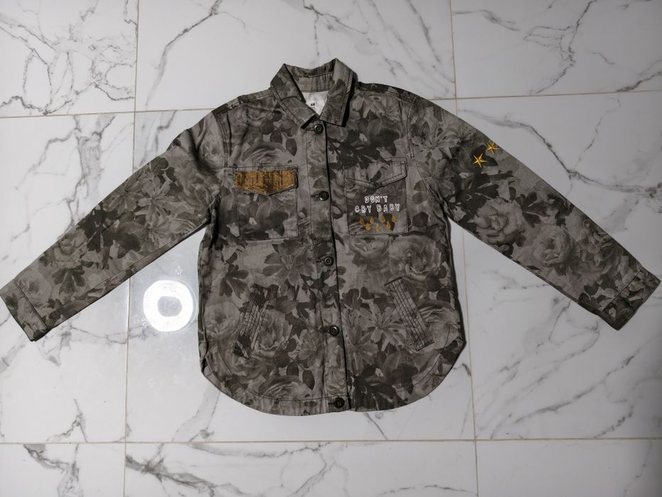 H&M bawełniana kurtka koszulowa khaki we wzór kwiaty cekiny 146
