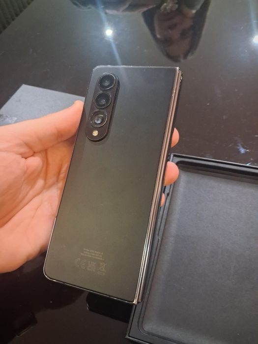 Samsung Galaxy Z Fold4 5G – 12GB 512GB