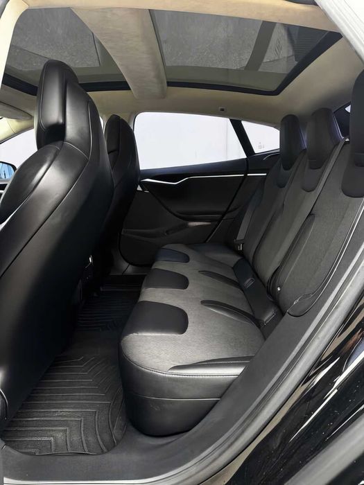 Tesla Model S 100D      2017