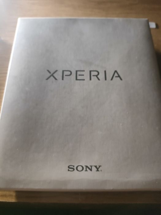 Sony Xperia F3311