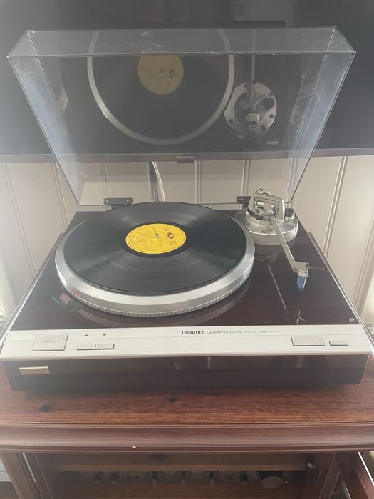Gramofon Technics SL-M1