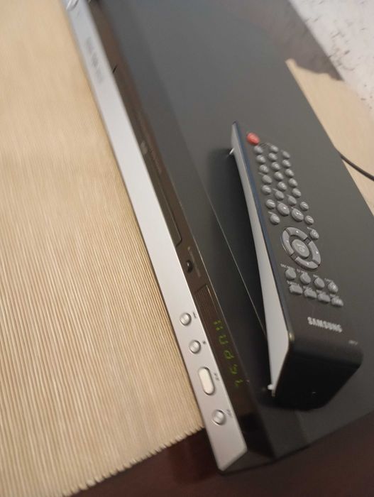 Samsung dvd-p171