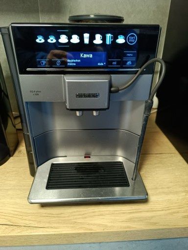 Siemens EQ.6 plus s 100 ekspres ciśnieniowy do kawy