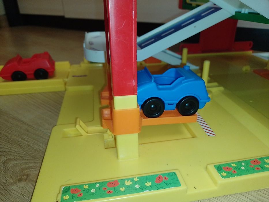 Гараж  паркінг  + трек для машинок  Вадер Wader з ліфтом + 2 машинки