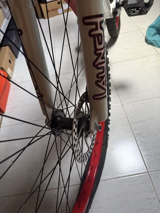 Bicicleta GT chucker 3.0