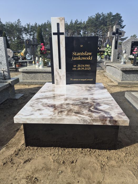 Tanie nagrobki kompozytowe.  Montaż nagrobka Cały Kraj.