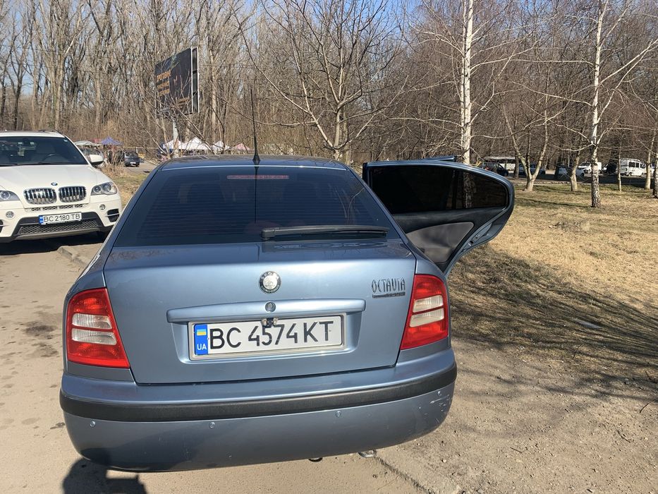 Шкода октавія тур