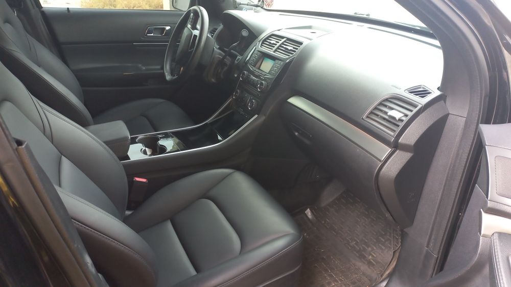 Форд експлорер 2017 рік