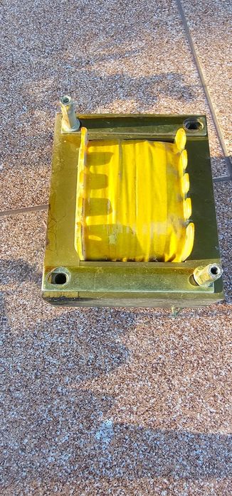 Transformator sieciowy