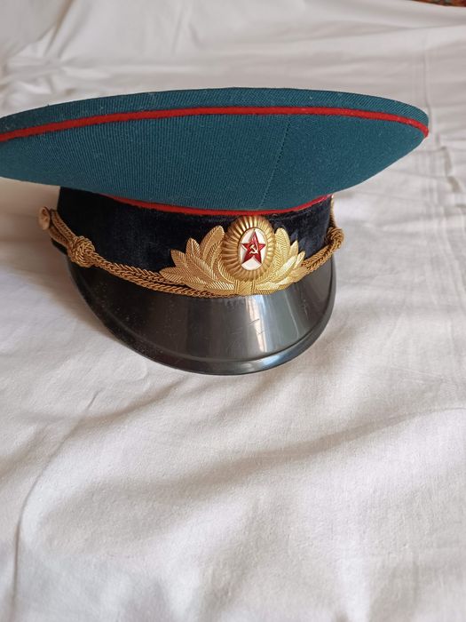 Фуражка военная,парадная