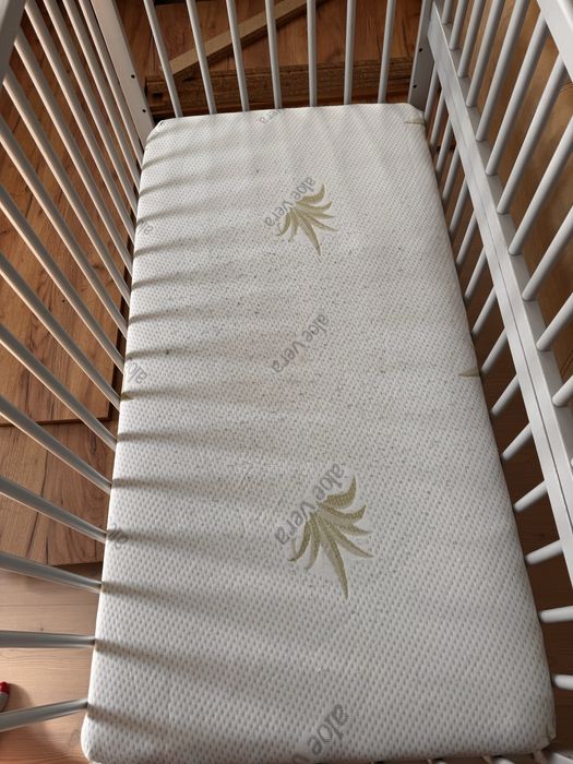 Продам дитяче ліжечко б/у