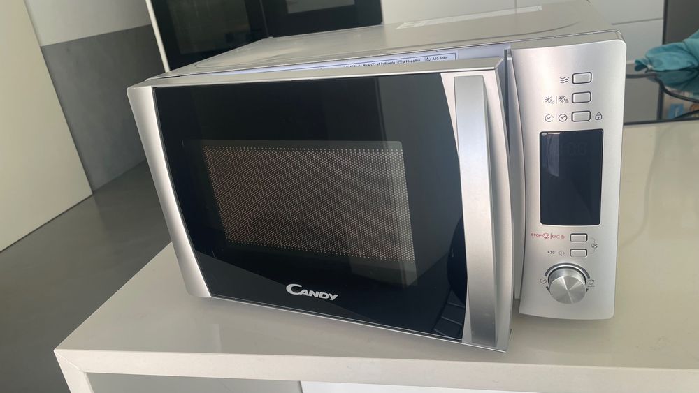 Microondas como novo