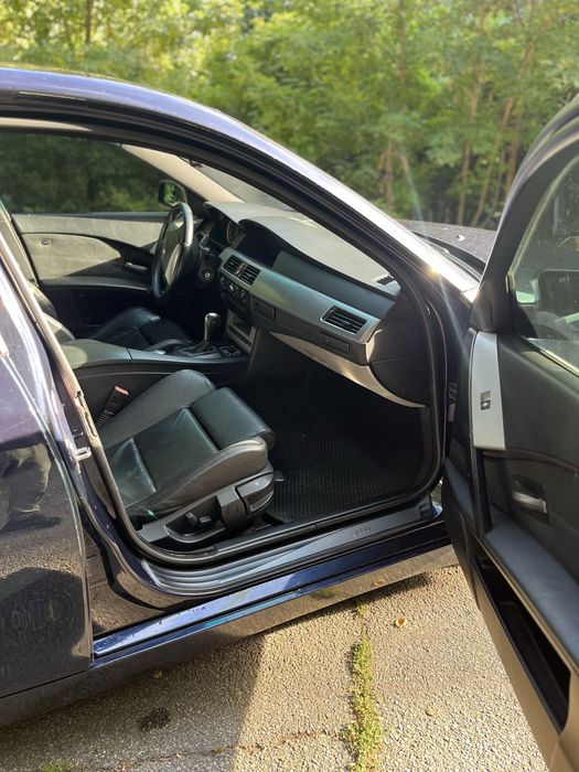 Продам BMW e60 520