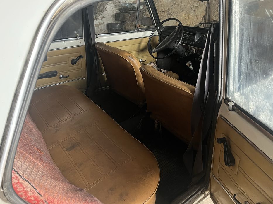 Автомобіль ВАЗ 21011