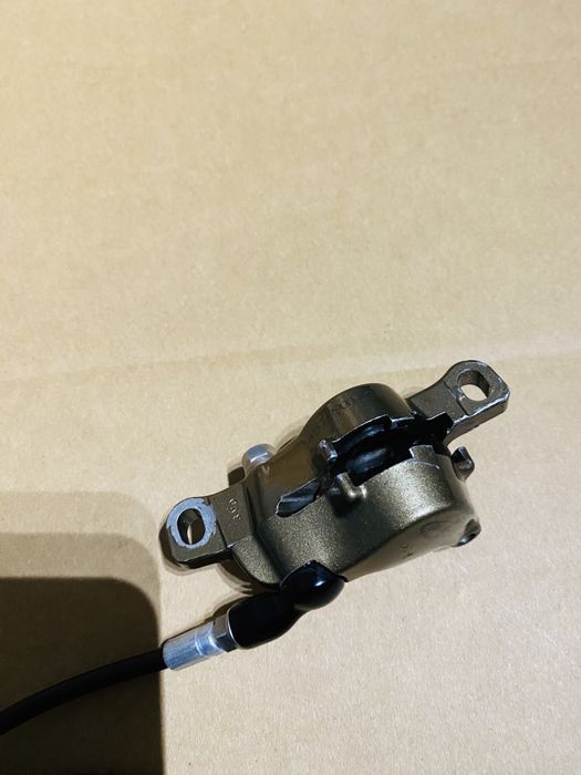 Hamulec hydrauliczny tarczowy AVID ELIXIR CR Mag R CARBON Klamka 150cm