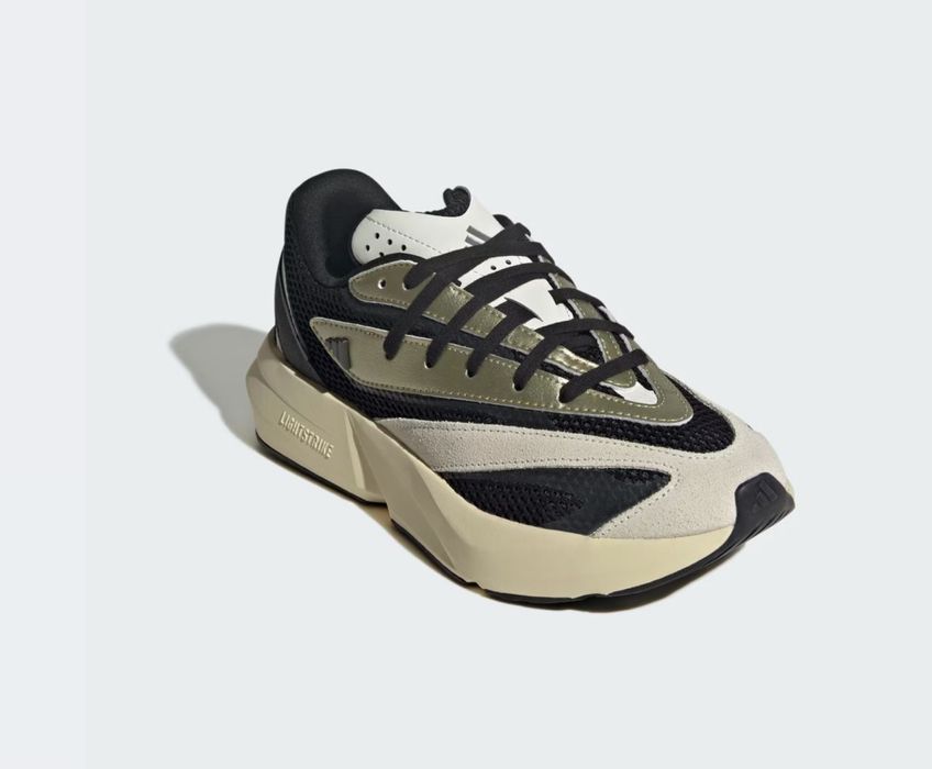 Кросівки оригінал Adidas LIGHTBLAZE SHOES