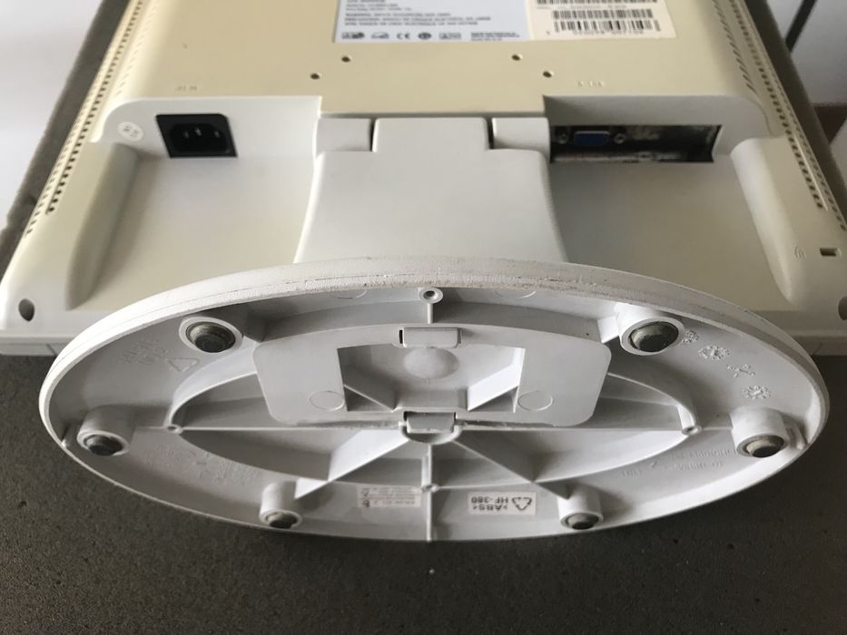 Monitor / Flat Screen Vibrant (M. B. Conditions)64283970247043122