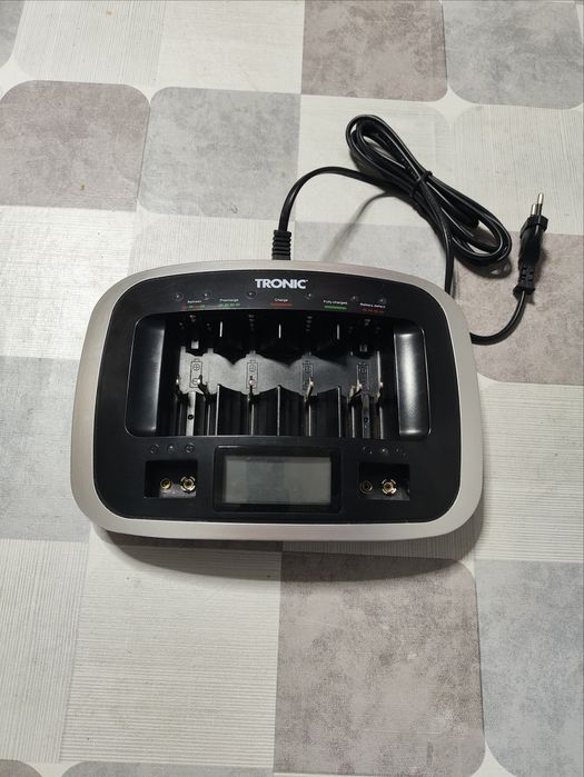 Battery Charger447082348456202240