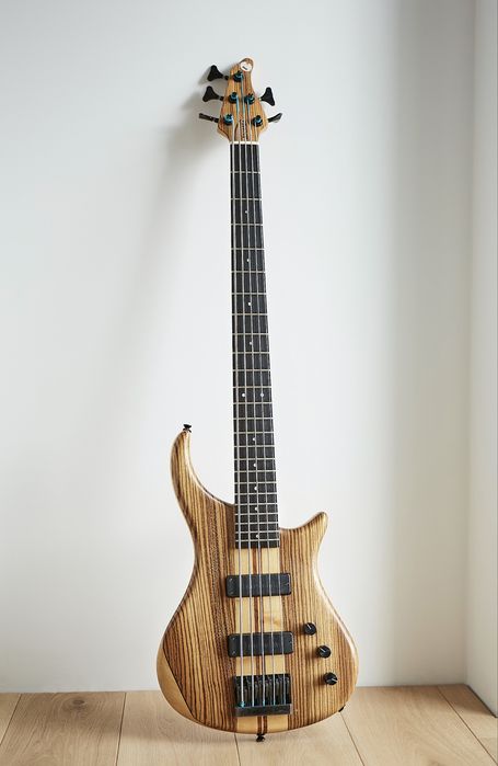 Gitara basowa bass Pedulla Thunderbass 5