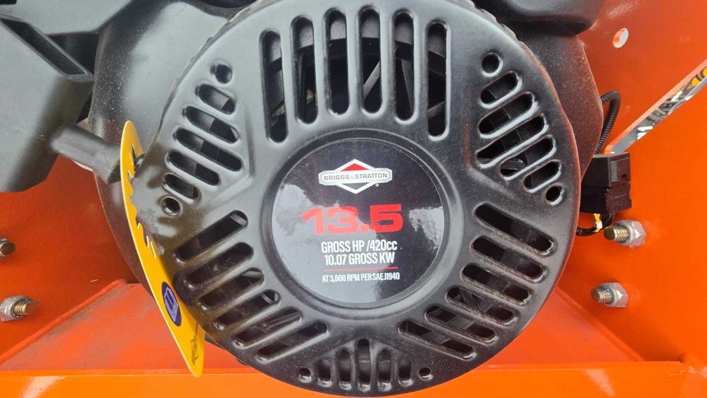 Mini ładowarka gąsienicowa MACHPRO MP-S50PRO