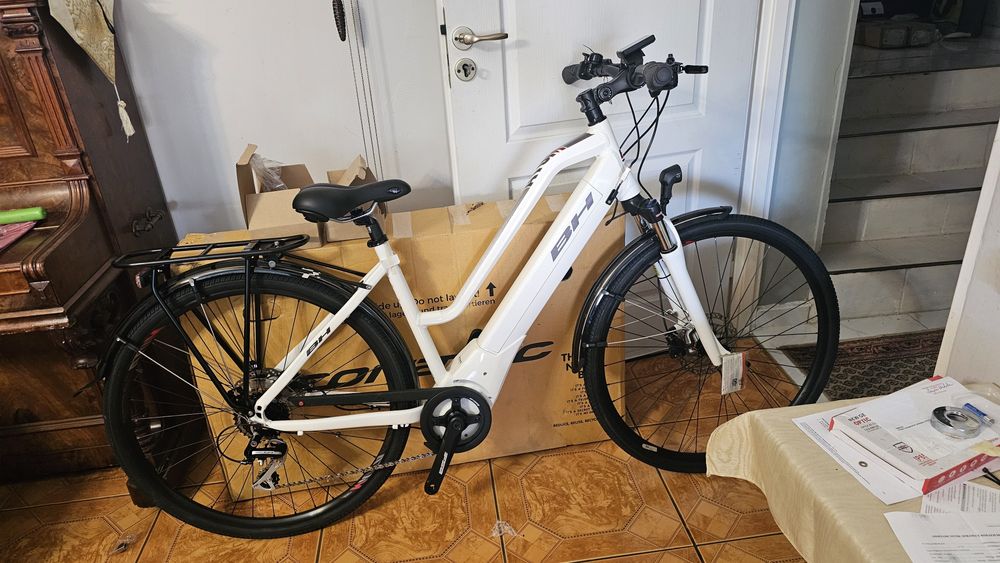 rower elektryczny bh atom