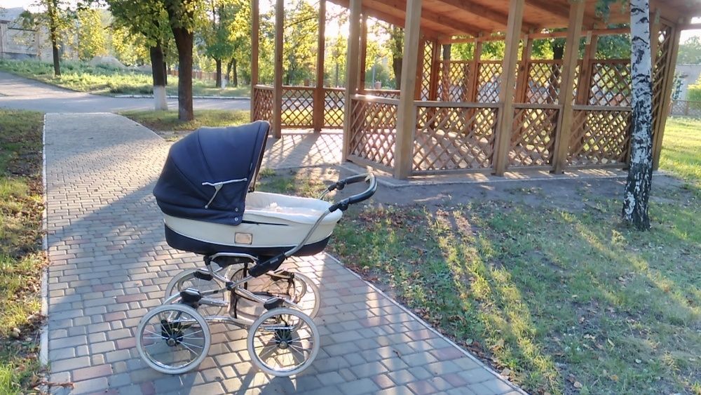 Самовывоз! Срочно, негде хранить! Продам Коляску зима-лето Bebecar Sty