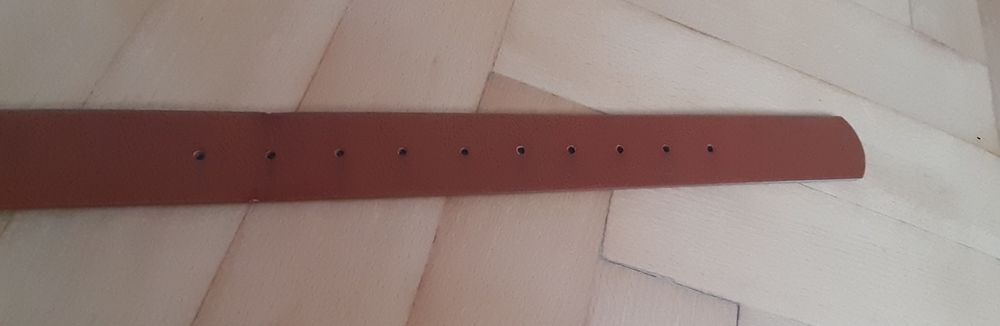 Pasek damski brązowy camel