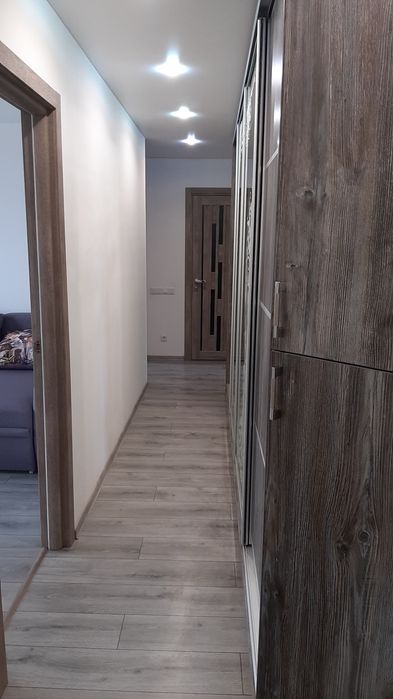 3х кімнатна квартира з ремонтом недалеко від центру міста.